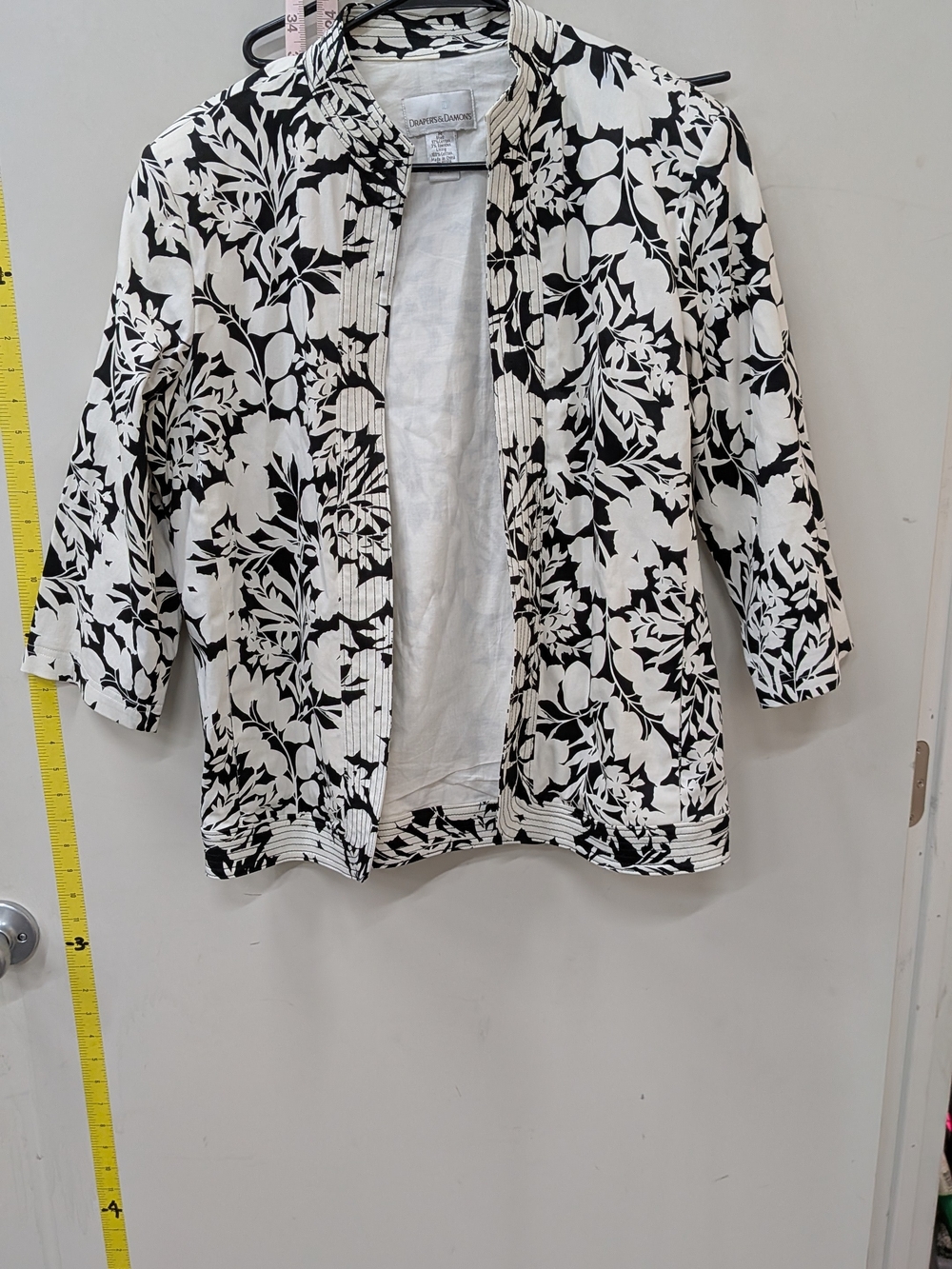 Black & White Floral Open-Front Jacket